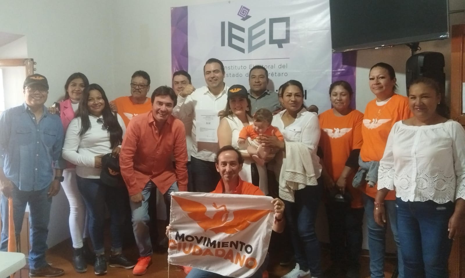 Se registra Gaspar Trueba ante el IEEQ como candidato oficial a la Presidencia Municipal de Colón