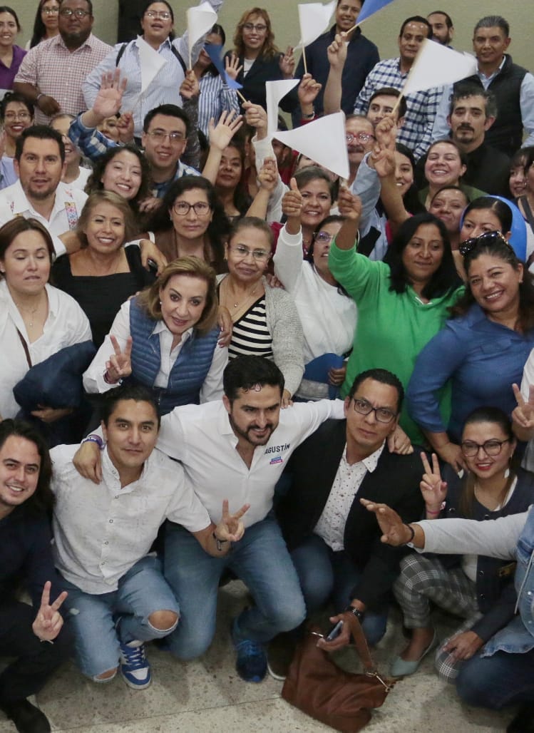 Lupita Murguía y Agustín Dorantes reciben la propuesta de basificar a los trabajadores del sector salud
