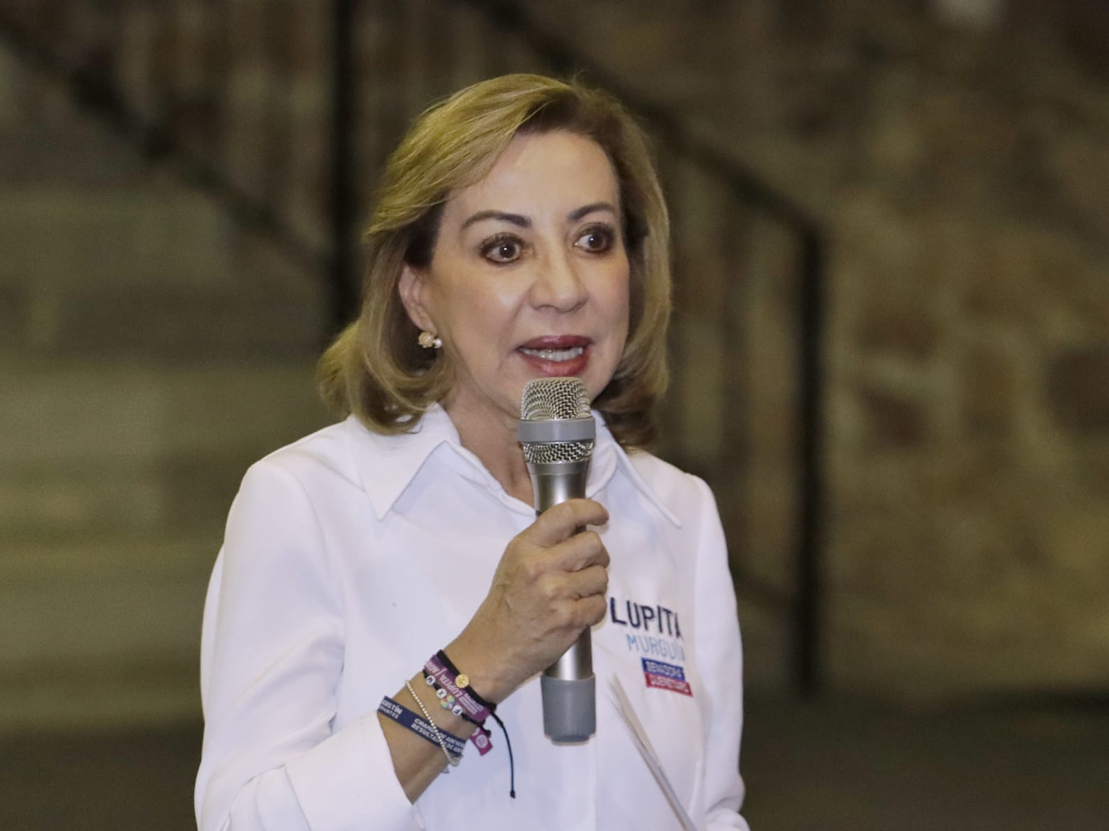 Ante padres de familia, Lupita Murguía plantea recuperar en escuelas valores, respeto y tolerancia.