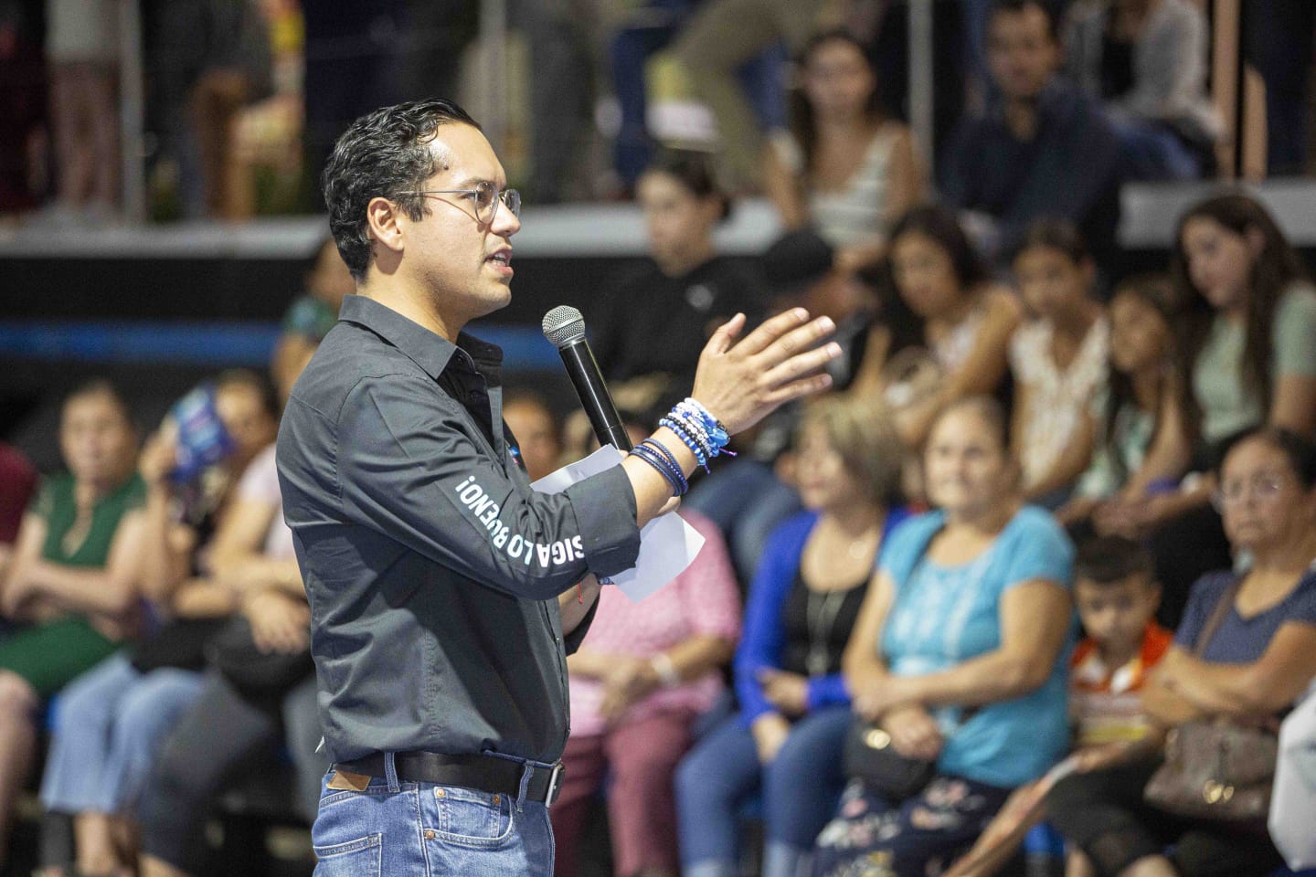 Propone Chepe Guerrero becas para estudiantes de la UAQ de Corregidora