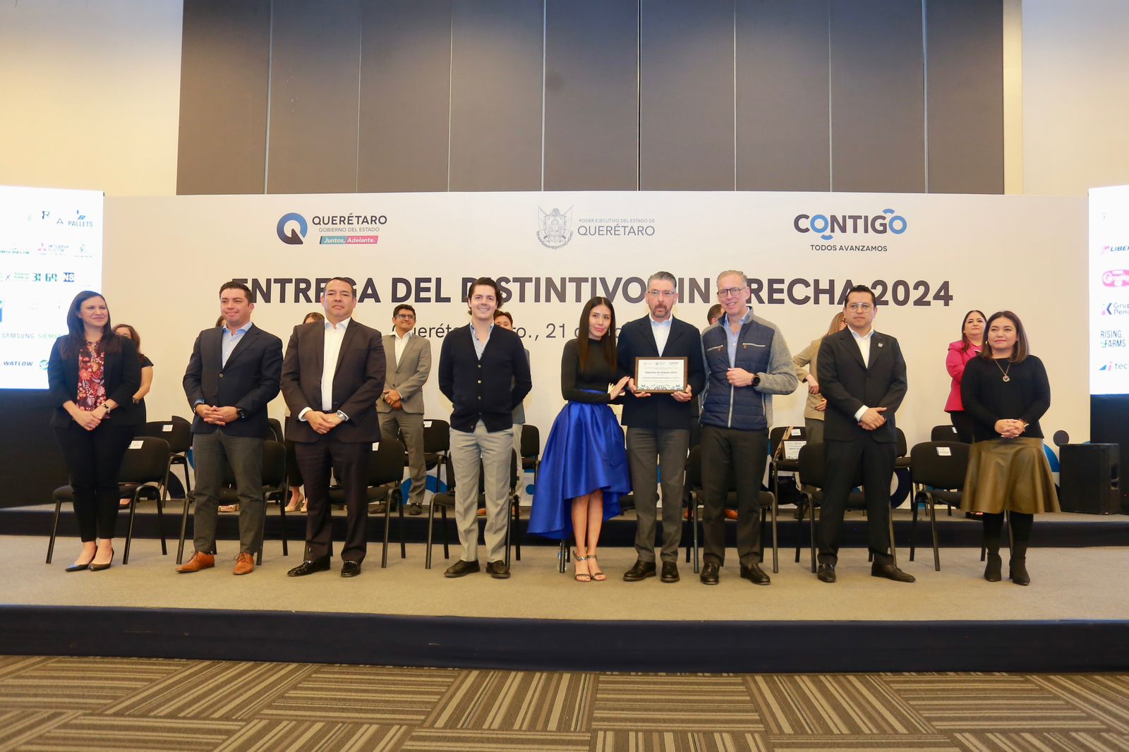 Reciben Distintivo Sin Brecha 113 centros de trabajo