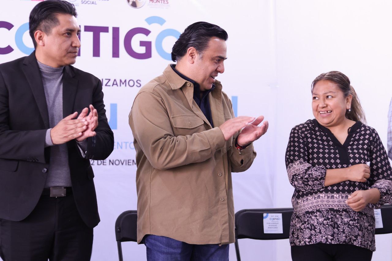 Firma SEDESOQ escrituras en Ezequiel Montes