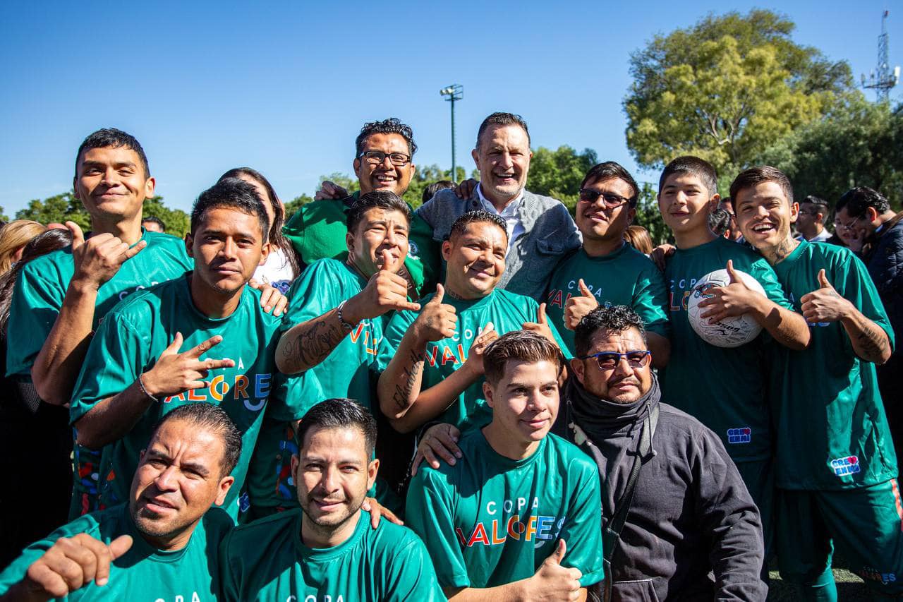 Inaugura Mauricio Kuri la Copa Valores en Corregidora