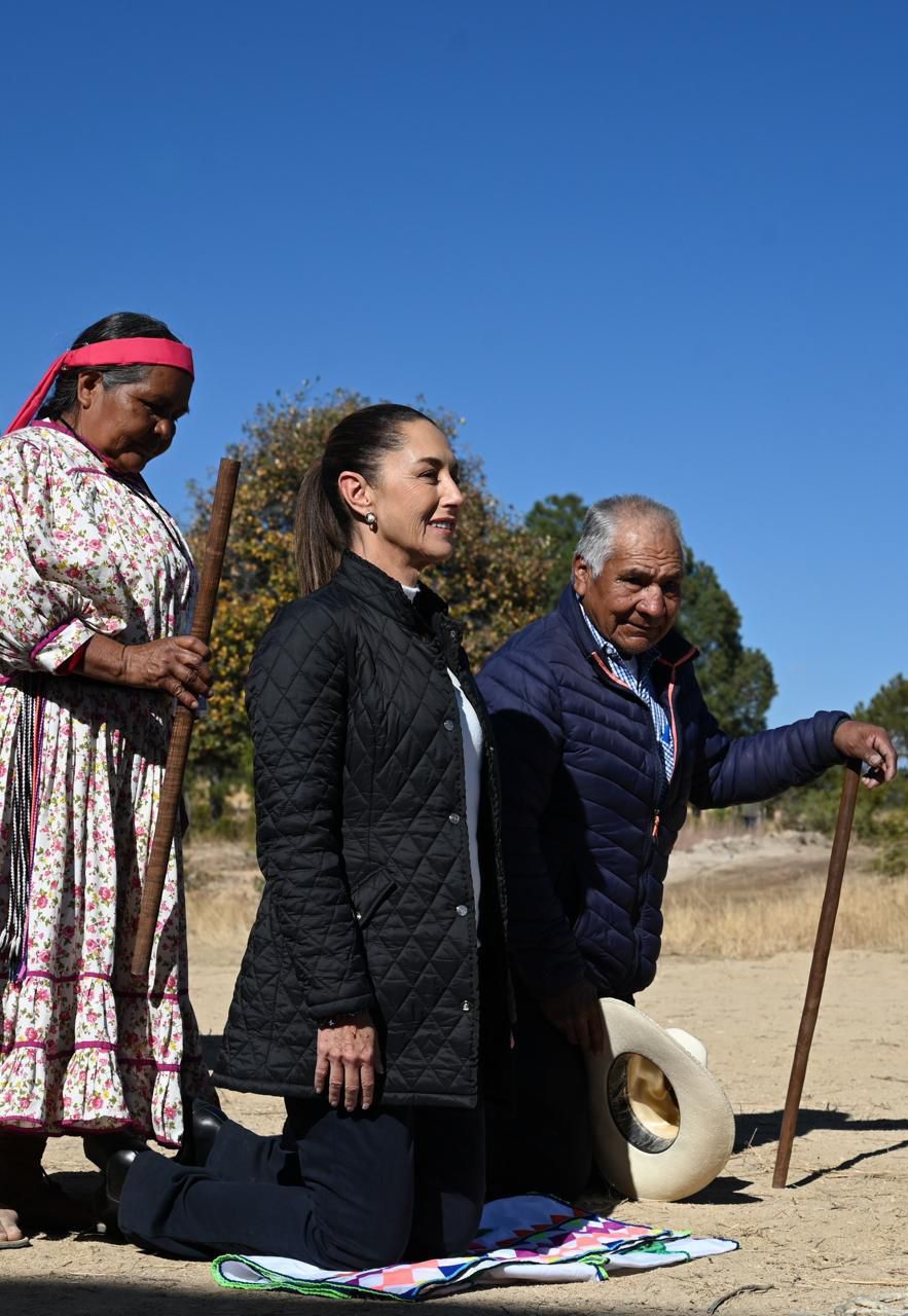 CLAUDIA SHEINBAUM RECONOCE Y RESTITUYE TIERRAS A COMUNIDADES DE LA SIERRA TARAHUMARA